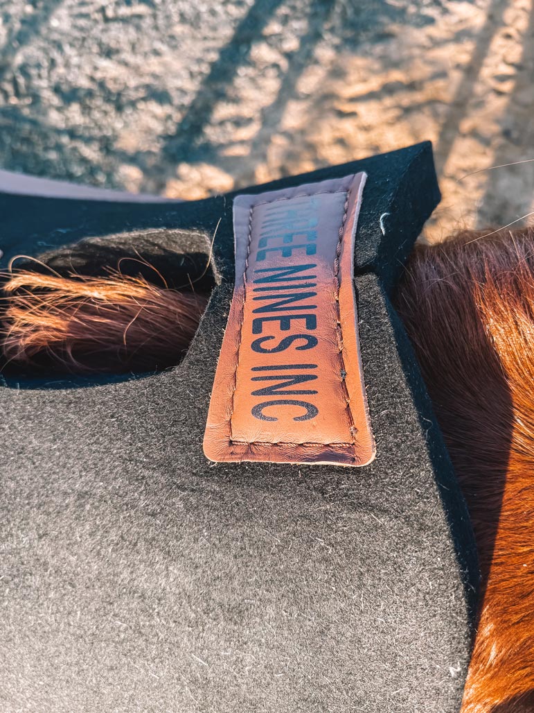 Saddle pad's. Round and Square cut